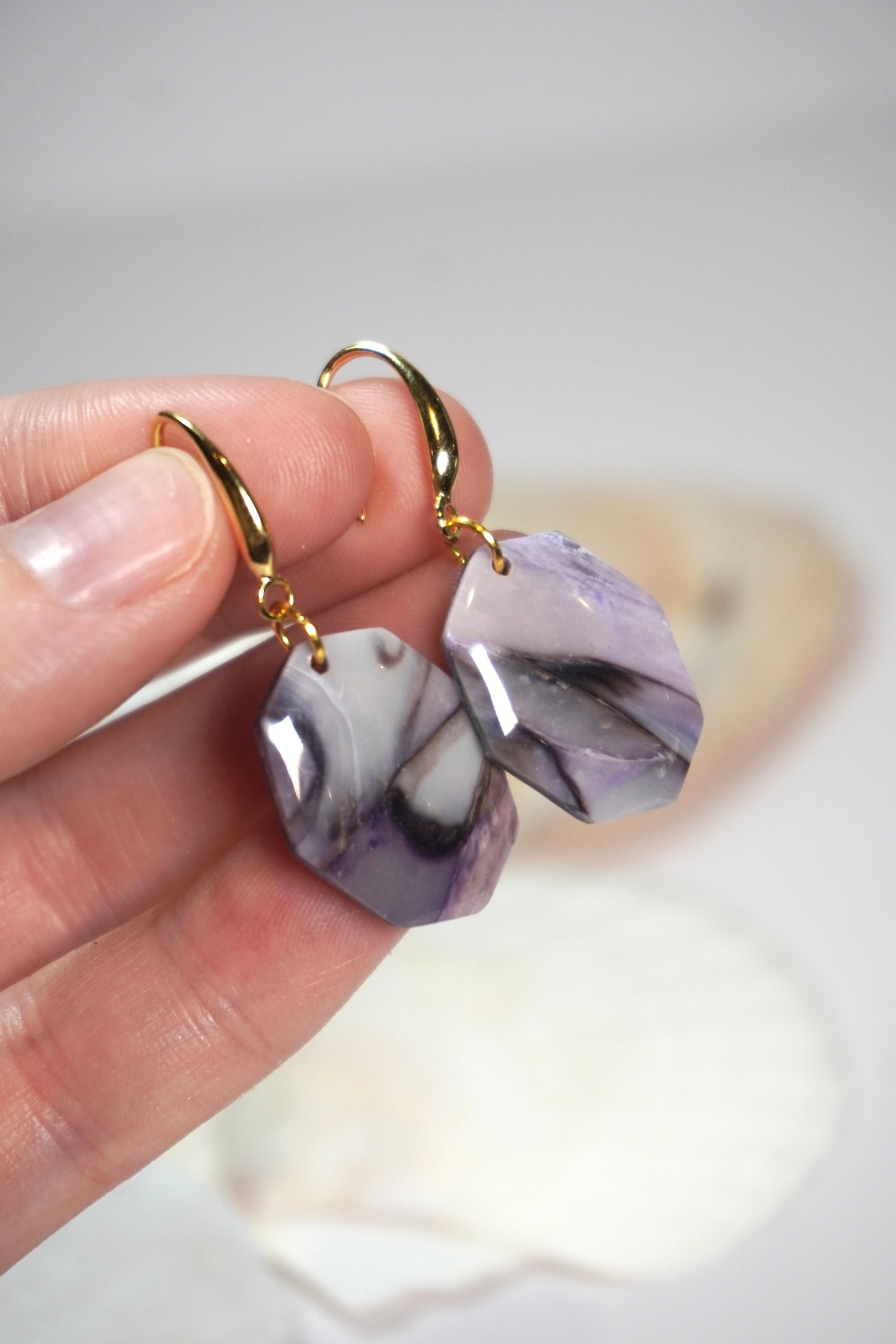 Purple Neutral Gemstone 2
