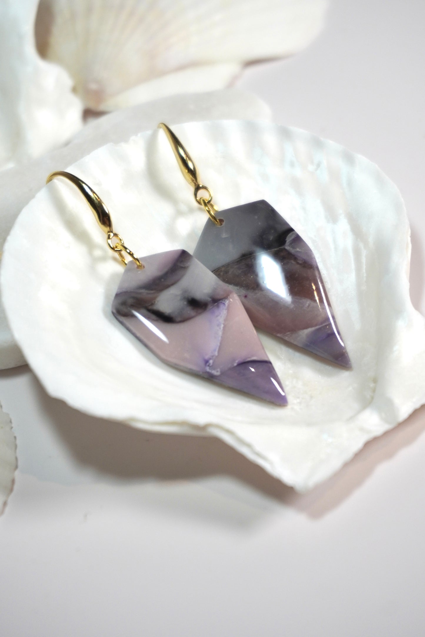 Purple Neutral Daggers 1