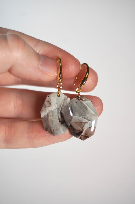 Grey Stone gemstone 1