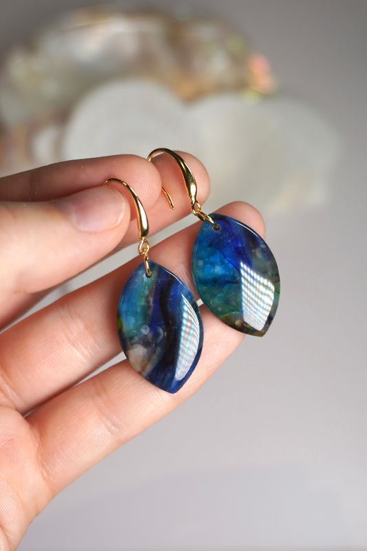Dark blue Stone